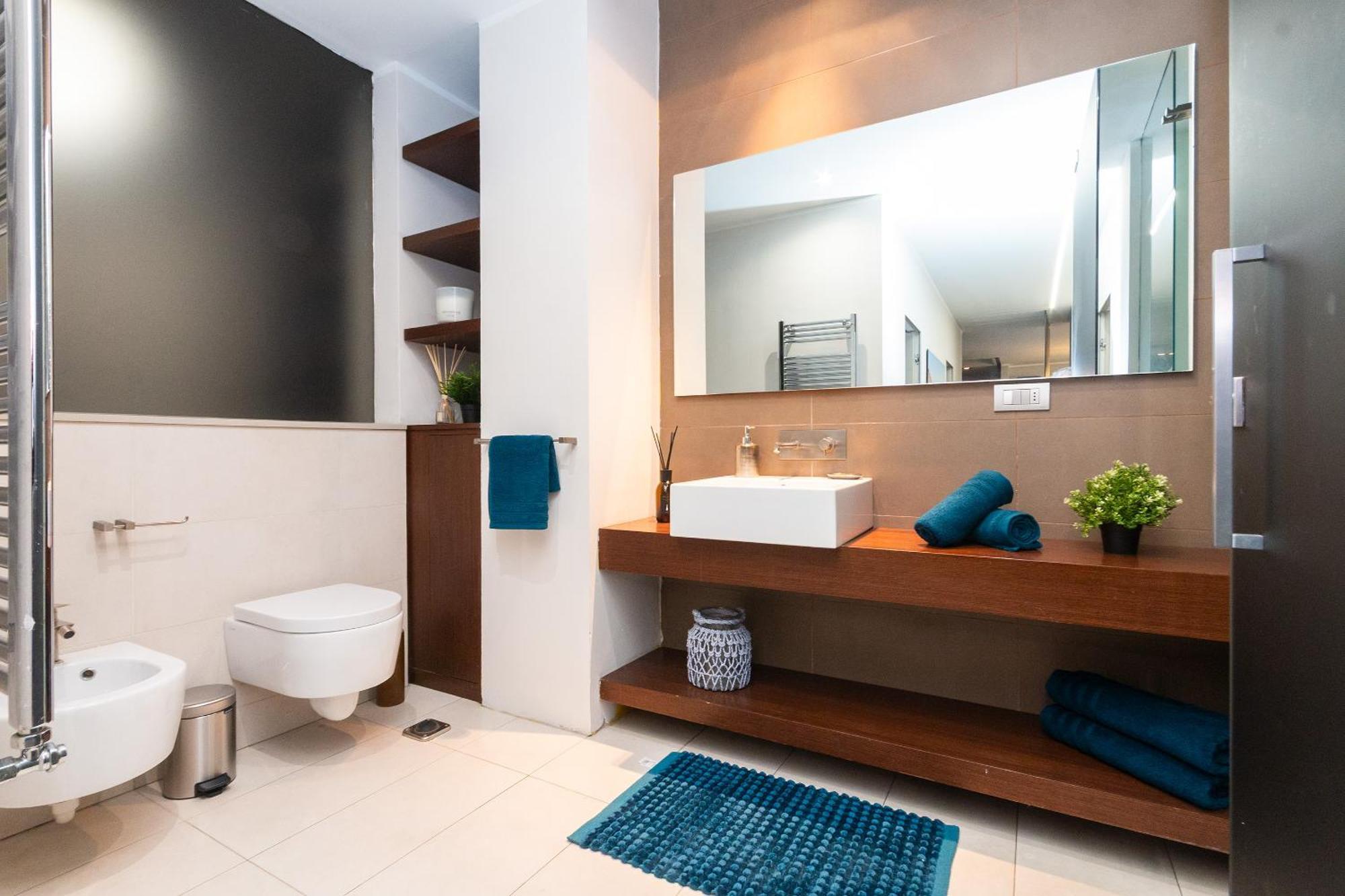 Luxury In The Centre Of Apartment
