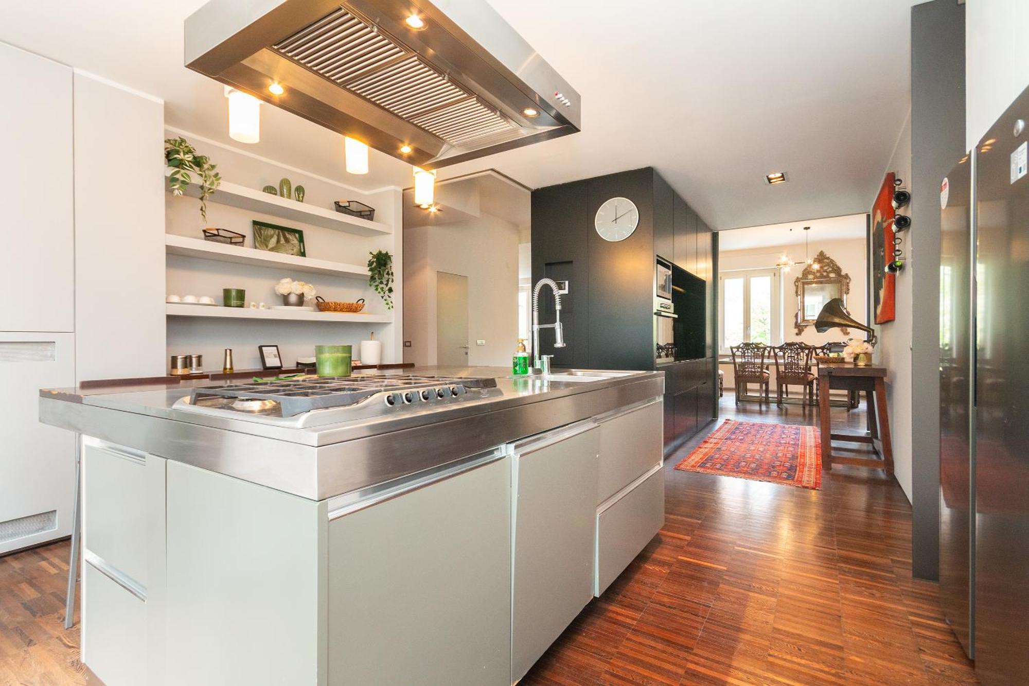 Luxury In The Centre Of Apartment *