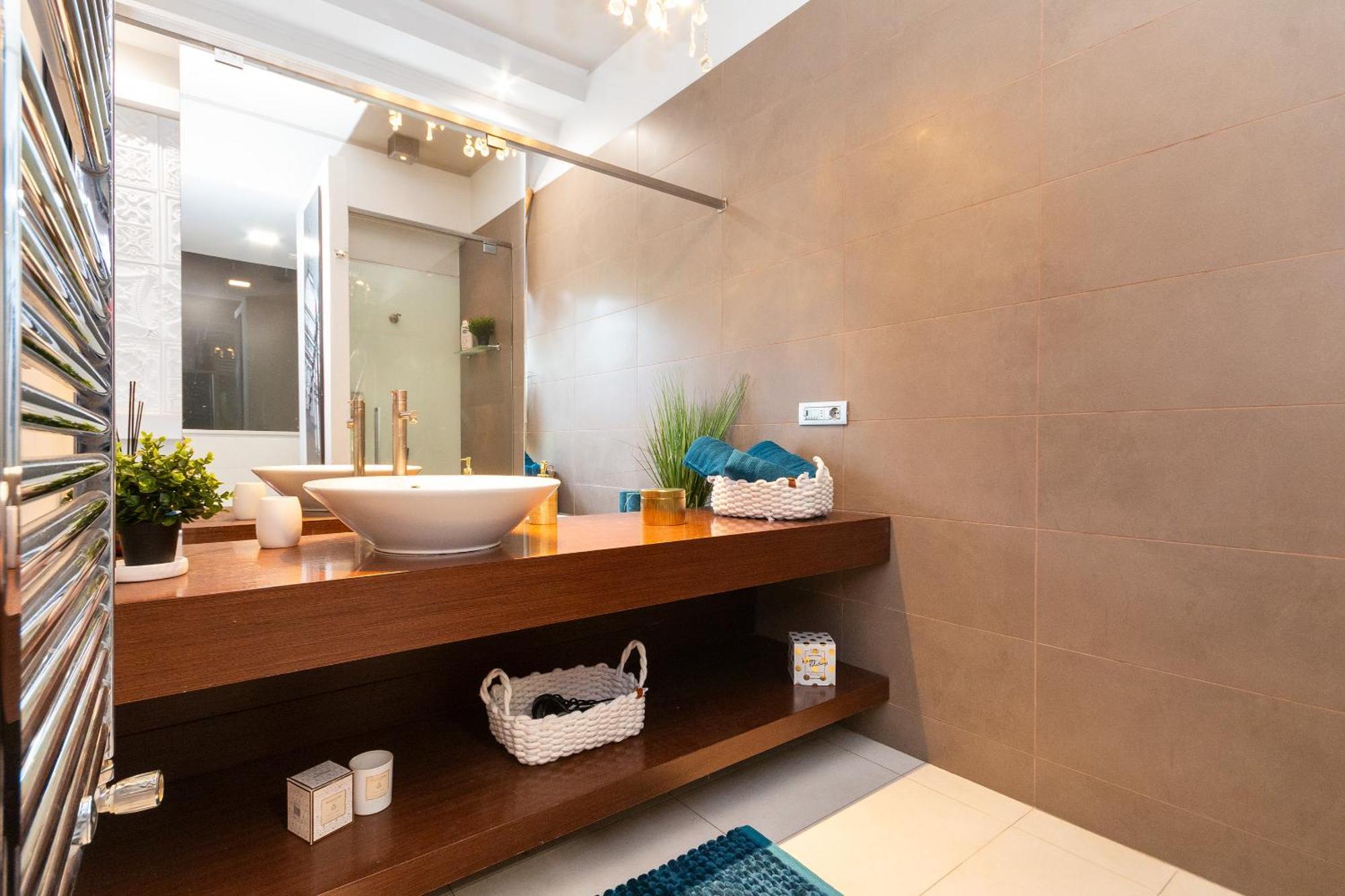 Luxury In The Centre Of Apartment *